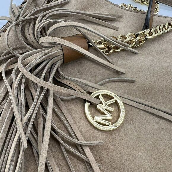 Michael Kors Tan Shoulder Bag Whipstitch Shoulder Tassel Accent With Dust Bag - Picture 2 of 5
